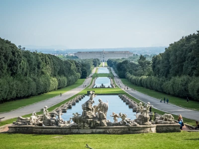 Cosa vedere nei dintorni di Napoli: il Parco Reale di Caserta