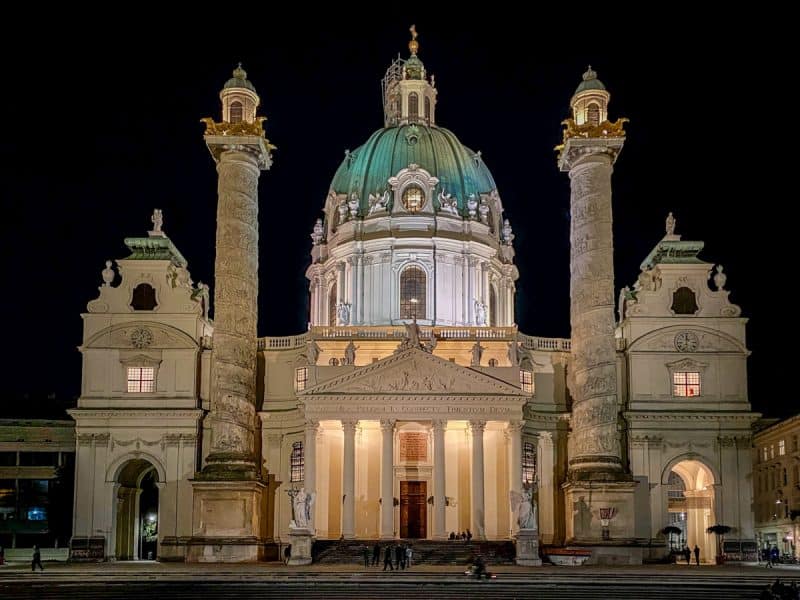 Vienna - Karlskirke