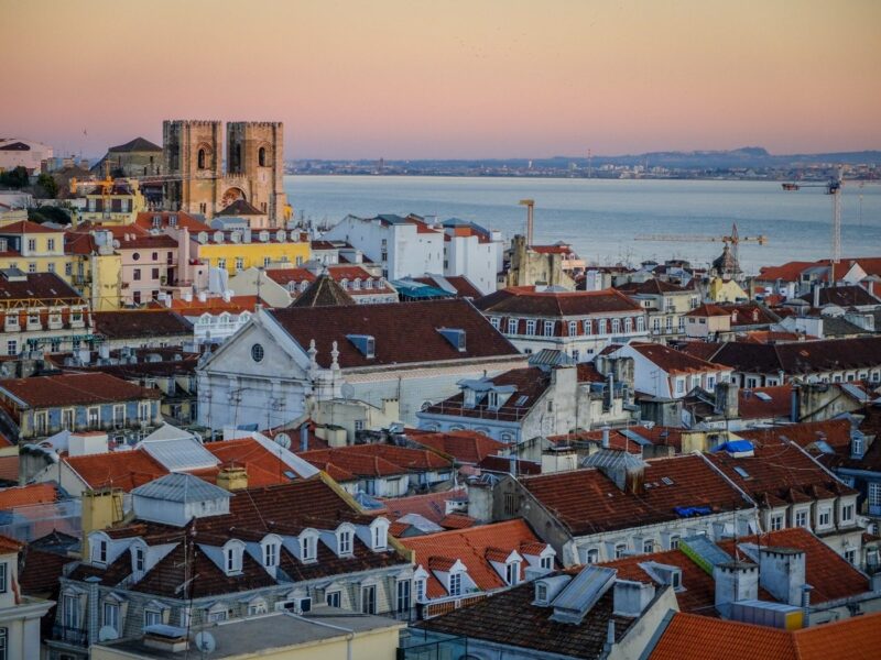 Lisbona al tramonto