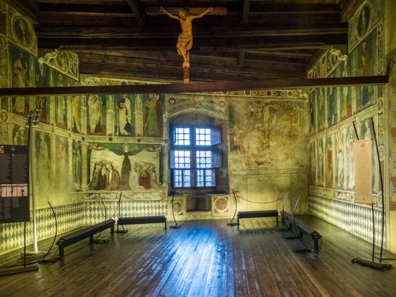 Valle d'Aosta - Castello di Fénis
