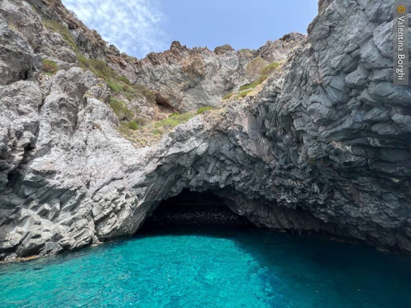 Grotta a Pantelleria